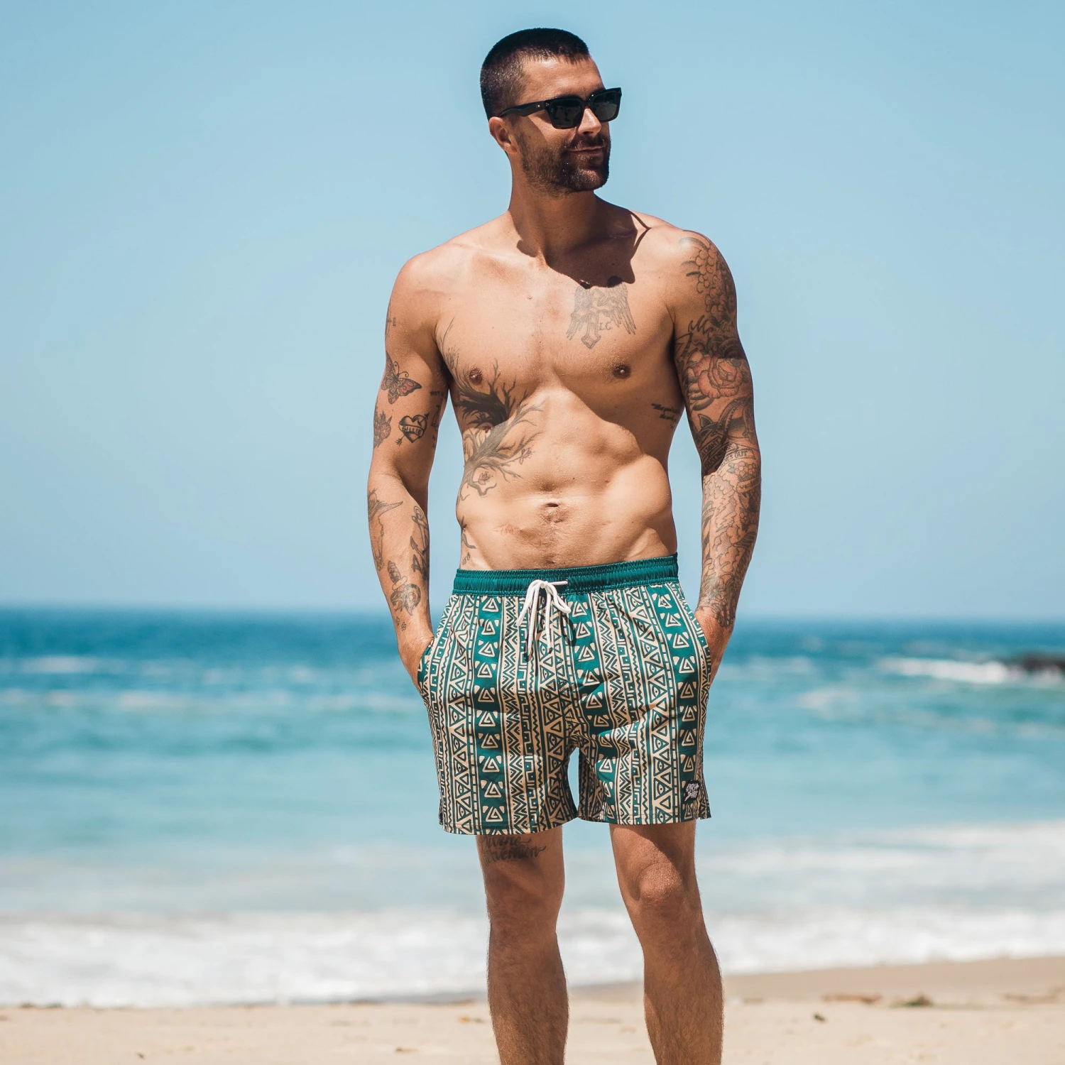 Lineage // Perfect 10 Trunk (16") 6 Lineage // Perfect 10 Trunk (16") - Image 6