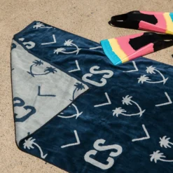 Signature // Lux Beach Towel -Kyosho Shop 258A3598