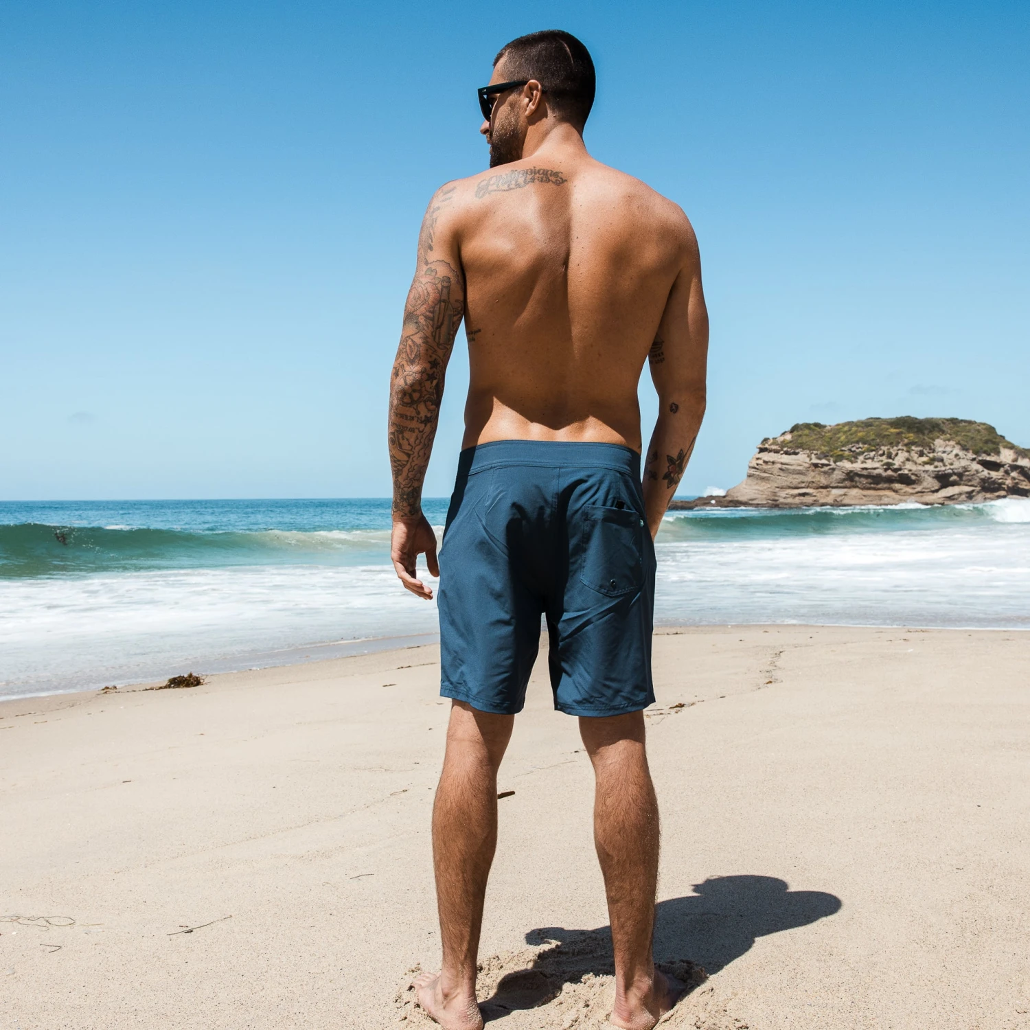 Stealth // All Day Trunk (18") 12 Stealth // All Day Trunk (18") - Image 12