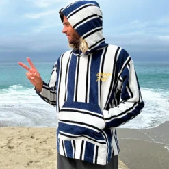 Beach Poncho -Kyosho Shop BeachPonchoProductPage1 19bc23f5 6aa1 47d5 97a6 d9d429c32a18