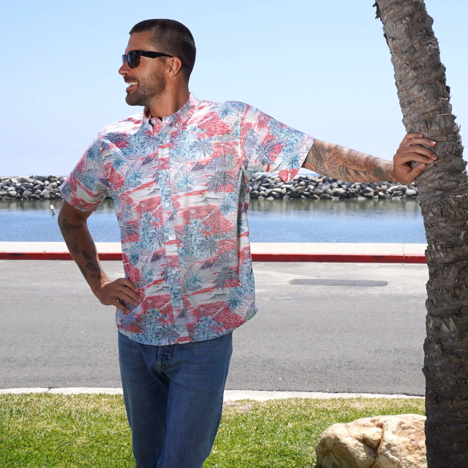 CS X Hoffman® Aloha S/S Woven - Sunset Red 2 CS X Hoffman® Aloha S/S Woven - Sunset Red - Image 2