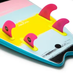 ULTRA Hi-Perf Quad Fin Set -Kyosho Shop Layer 4 f3a8191f 8172 45af 8e09 87946f78dd68