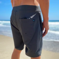 Stealth // Venice Trunk (18") -Kyosho Shop StealthVeniceProductPage3